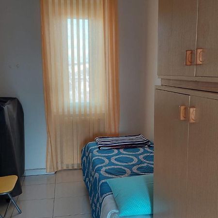 Affitti Brevi Ferrera Bilocale Ilenia 20 Minuti Da Rho Fiera E San Siro Apartamento Bareggio Exterior foto